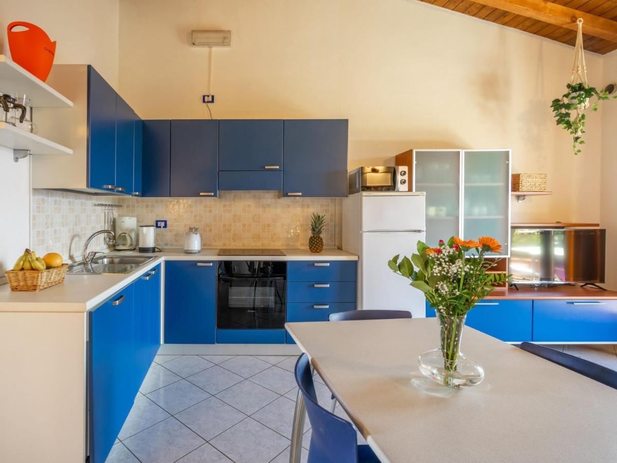 Apartment Residenza Agrifoglio-8 By Interhome Луино Екстериор снимка